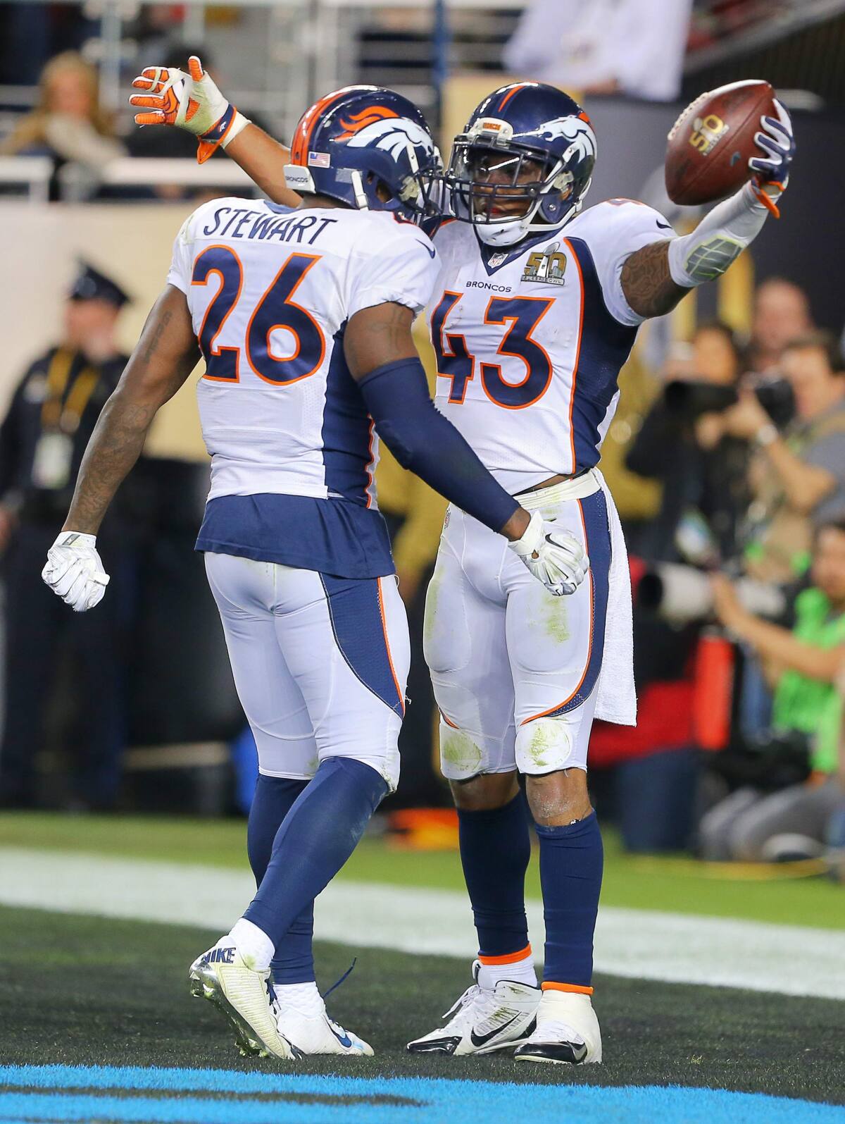 Broncos stymie Panthers in defensive Super Bowl 50 win