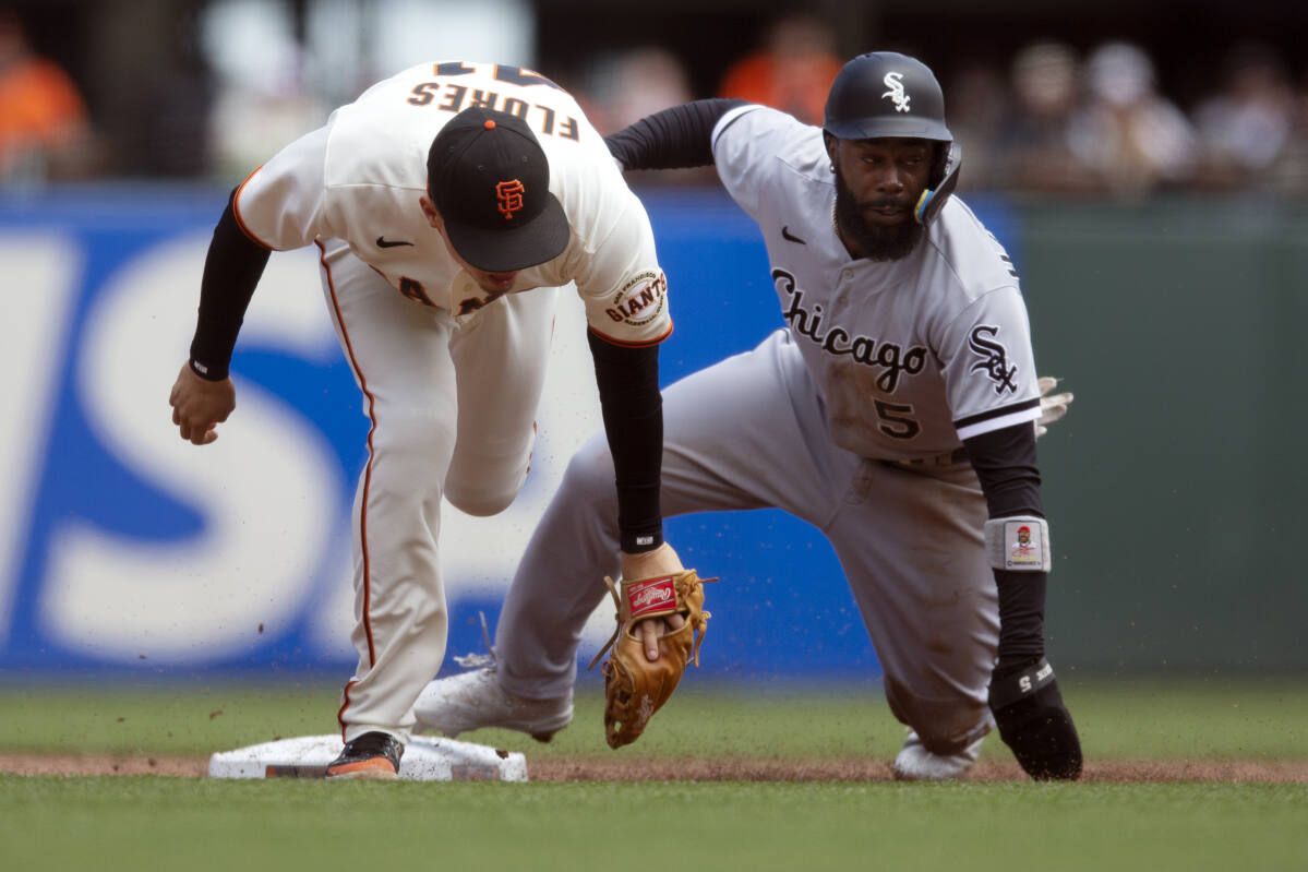 Lucas Giolito sharp as White Sox complete sweep of Giants 13-4