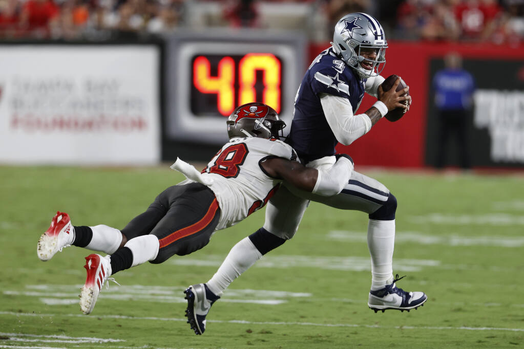 Tom Brady and the Tampa Bay Buccaneers beat the Dallas Cowboys