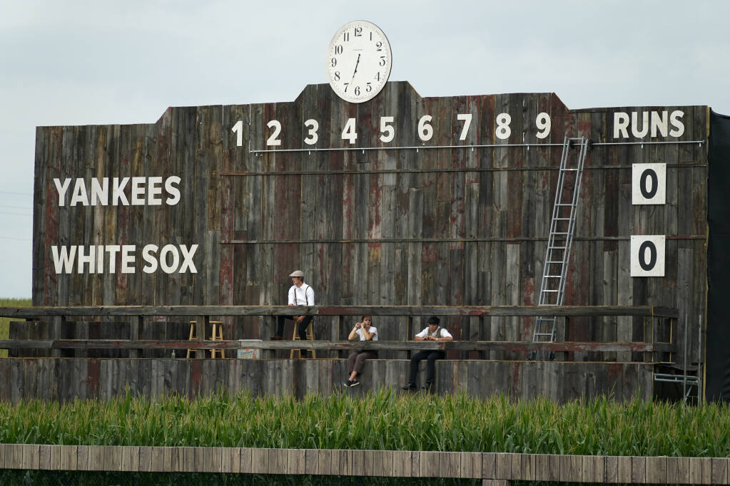 Look: 'Field of Dreams' stadium ready for White Sox-Yankees