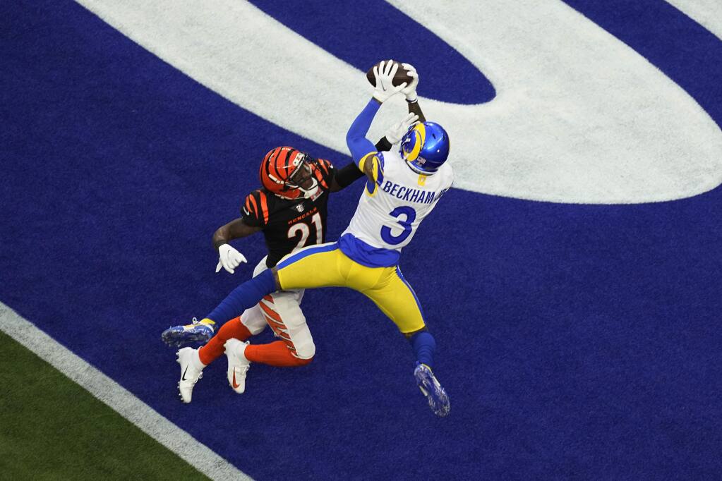 Super Bowl: Los Angeles Rams win 23-20 over Cincinnati Bengals