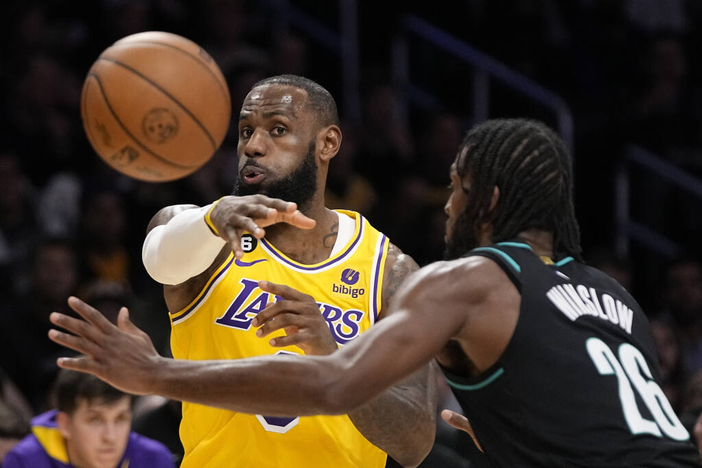 Lakers News: Nets' Kyrie Irving Believes LeBron James Should Be Celebrated  As Much As Possible