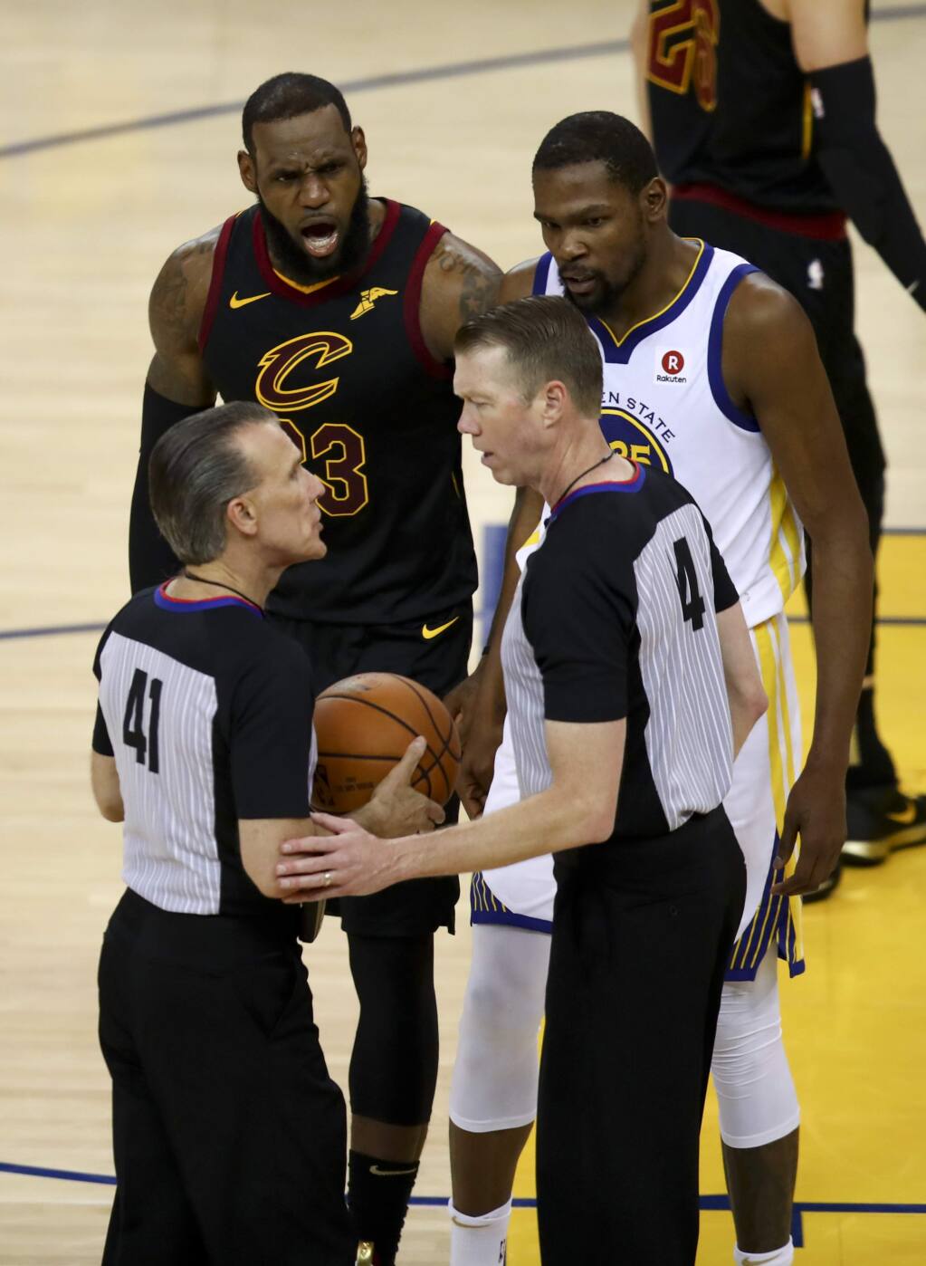 Nevius: NBA players, refs need to figure out their issues