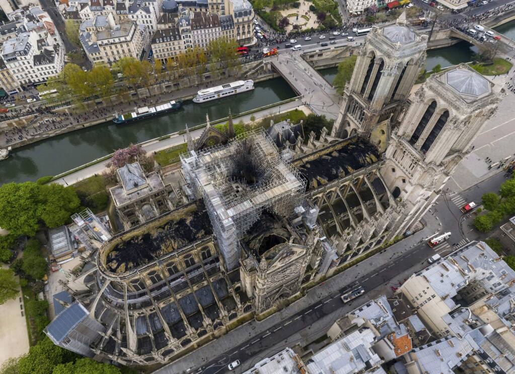 Short-circuit 'likely caused' Notre Dame fire
