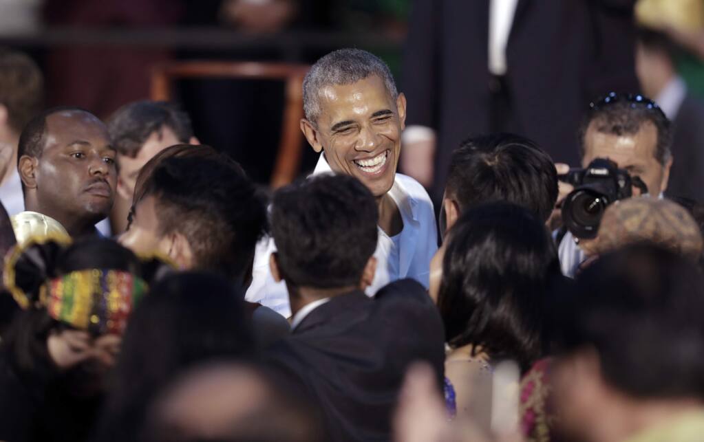 President Obama, Philippine presidentmeet despite crude comment