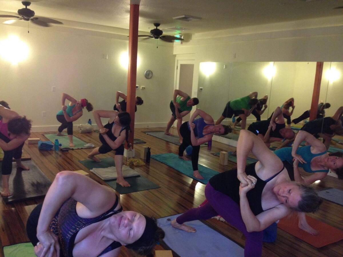 A Quick Guide to Hatha Yoga Philosophy – YogaClub