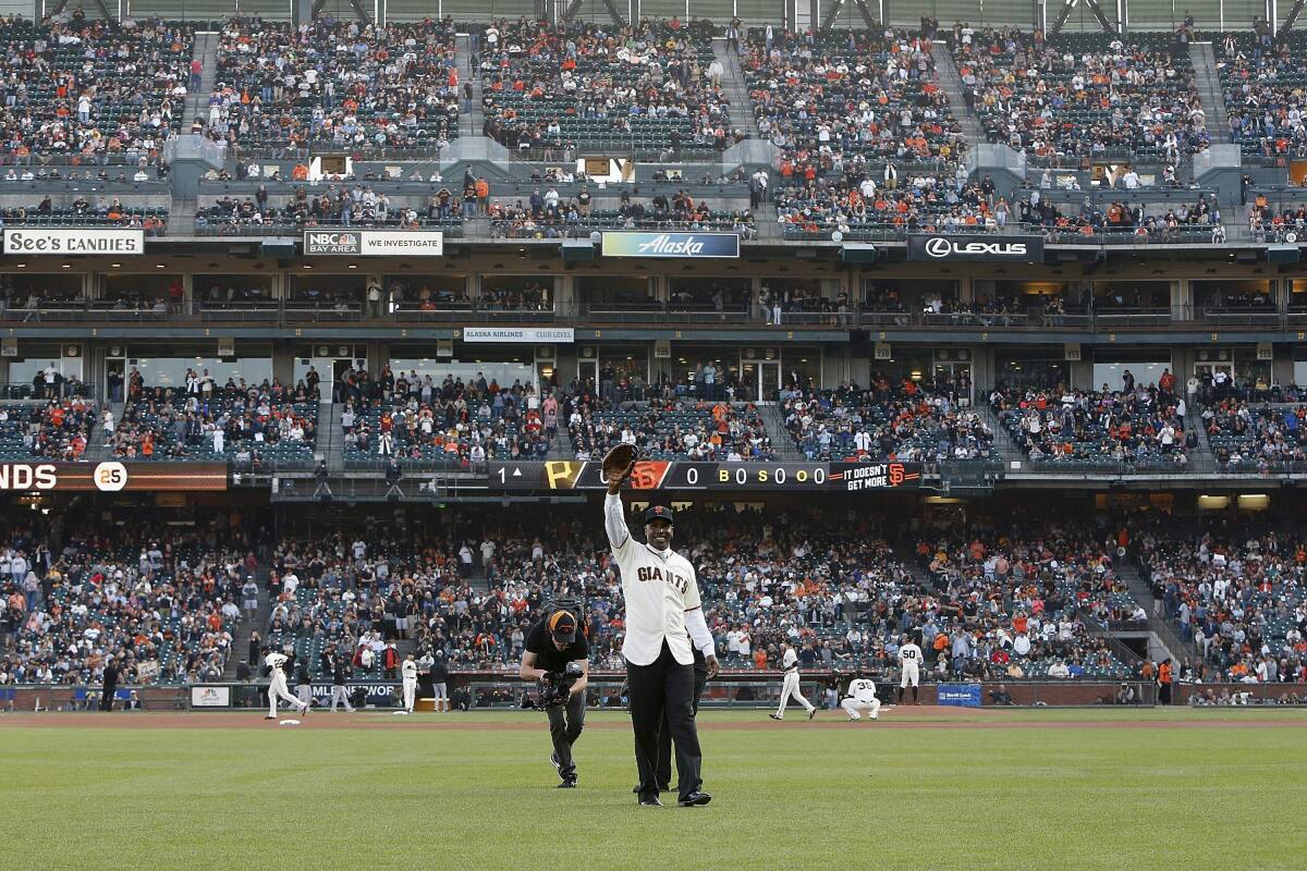San Francisco Giants retire Barry Bonds' No. 25 in ceremony at AT&T Park -  ABC7 San Francisco