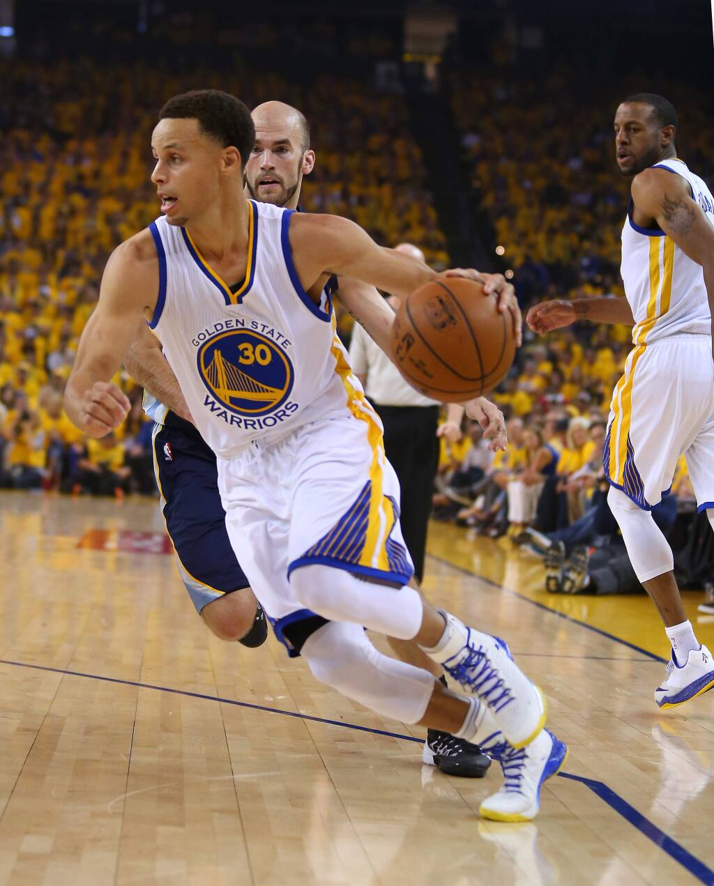 Will Steph Curry's MVP Case Lose Its Shine as Warriors Begin to