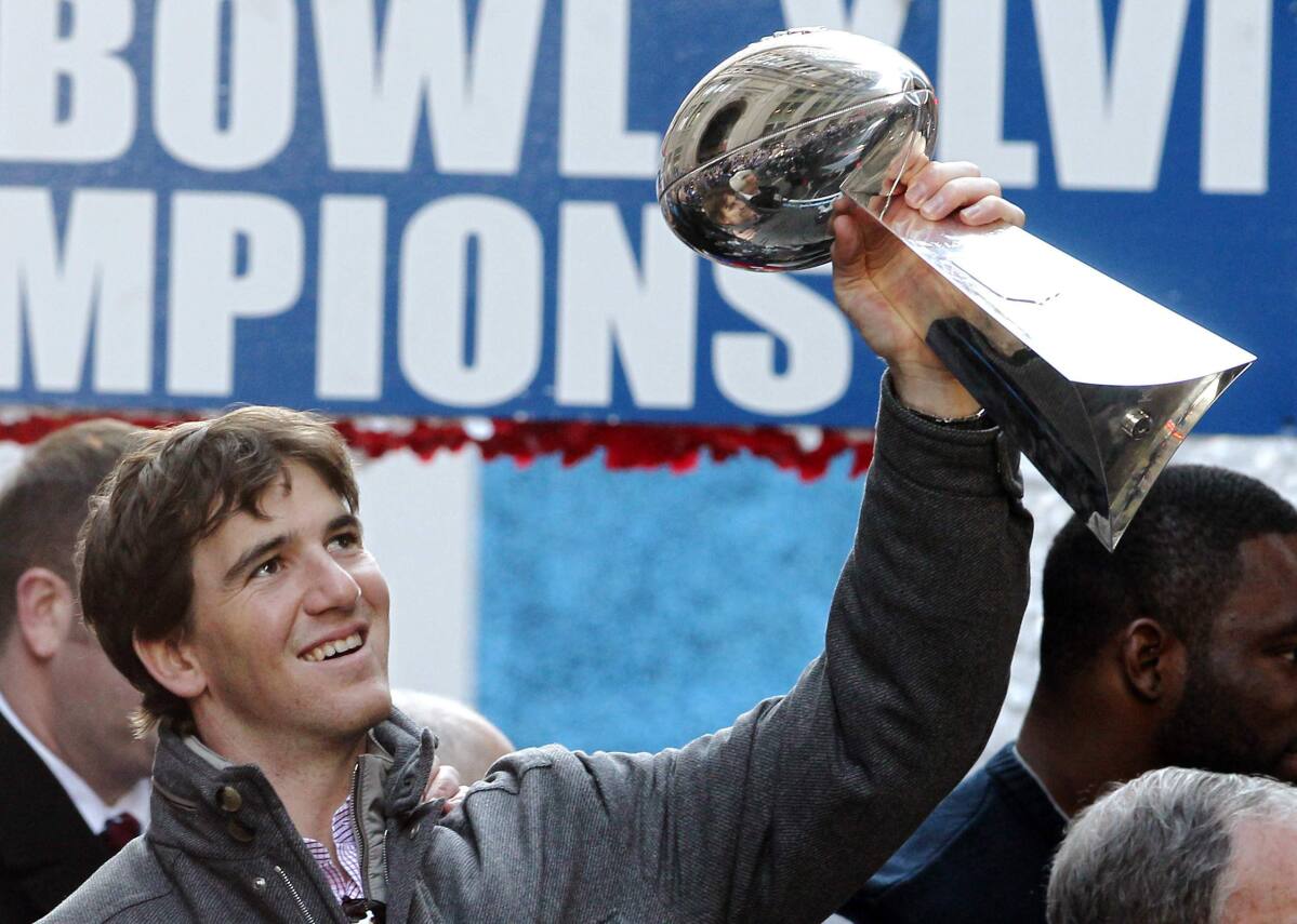 Giants QB Eli Manning first of 2004 QB class to announce retirement