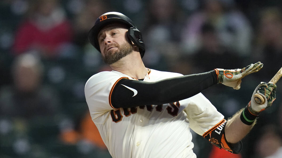 Why Giants' Evan Longoria is learning a new position at age 34