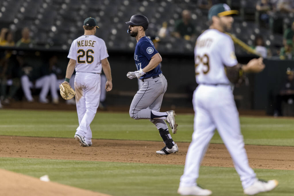 What's going on with Jesse Winker and the Mariners? - Seattle Sports