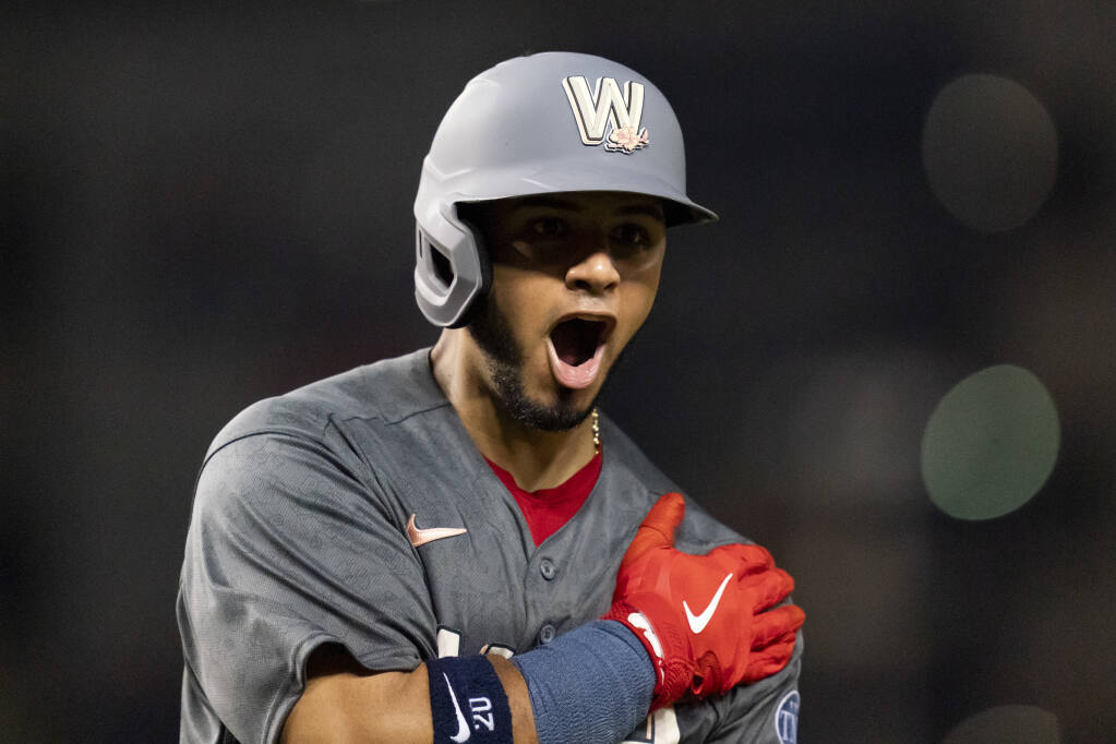 Pair of homers by Lane Thomas lifts the Washington Nationals over