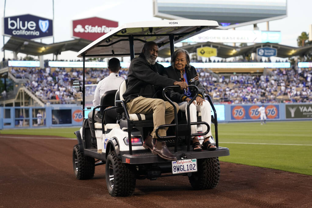 Denzel Washington Pays Tribute to Jackie Robinson At MLB All-Star