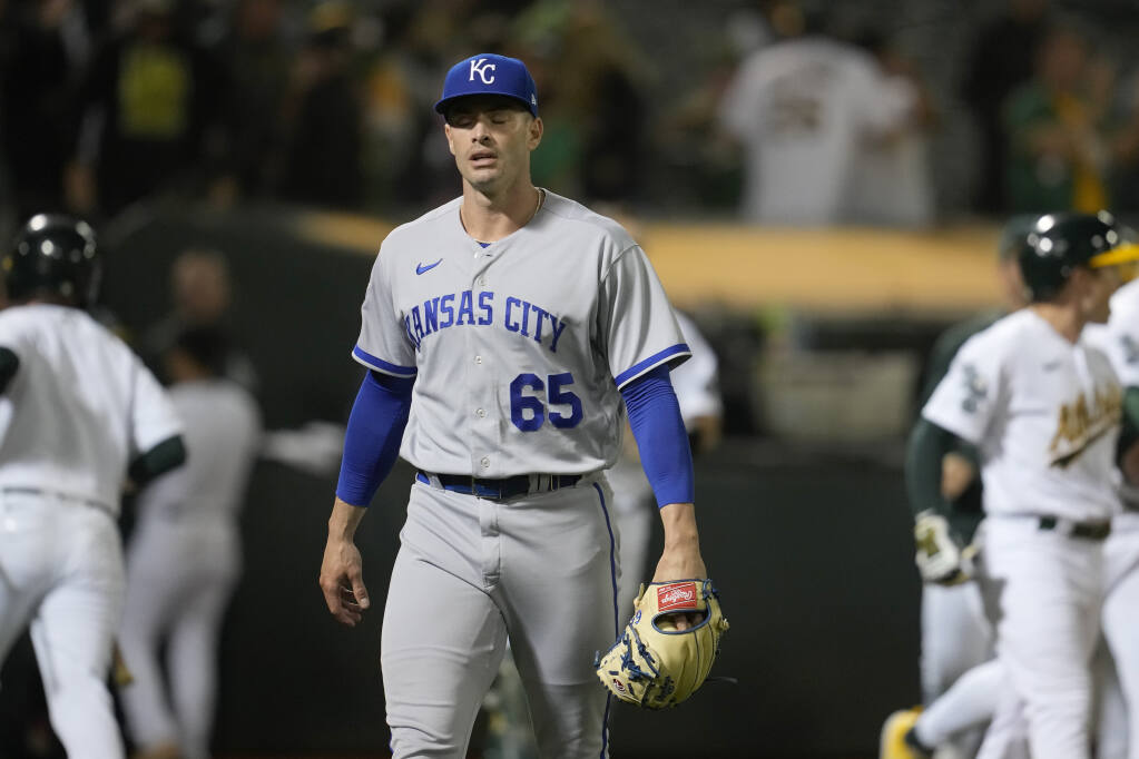 Ranking All the Current Royals Uniforms from Worst to Best
