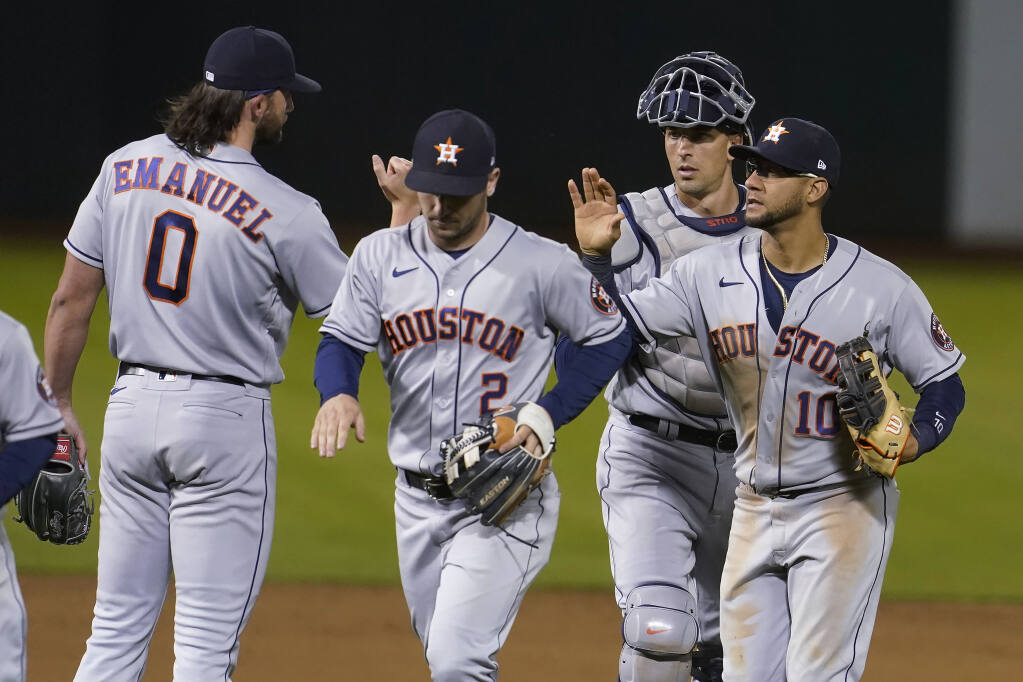 Houston Astros: Yuli Gurriel breaking out batting slump