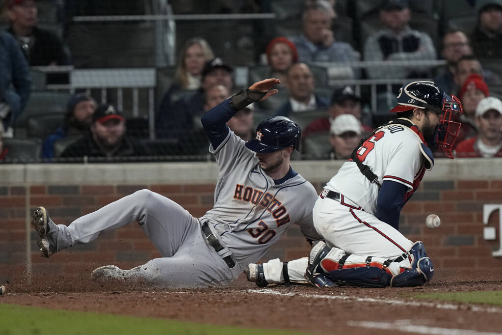Houston Astros: Kyle Tucker tops title-clinching grab with engagement