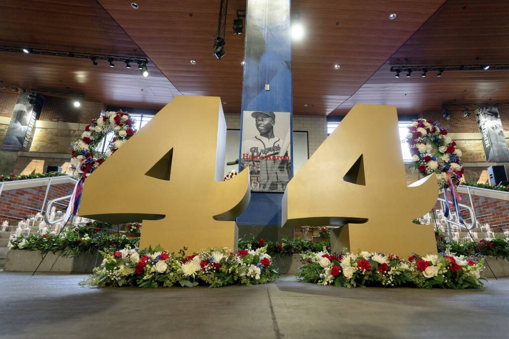 Atlanta college names building for baseball icon Hank Aaron