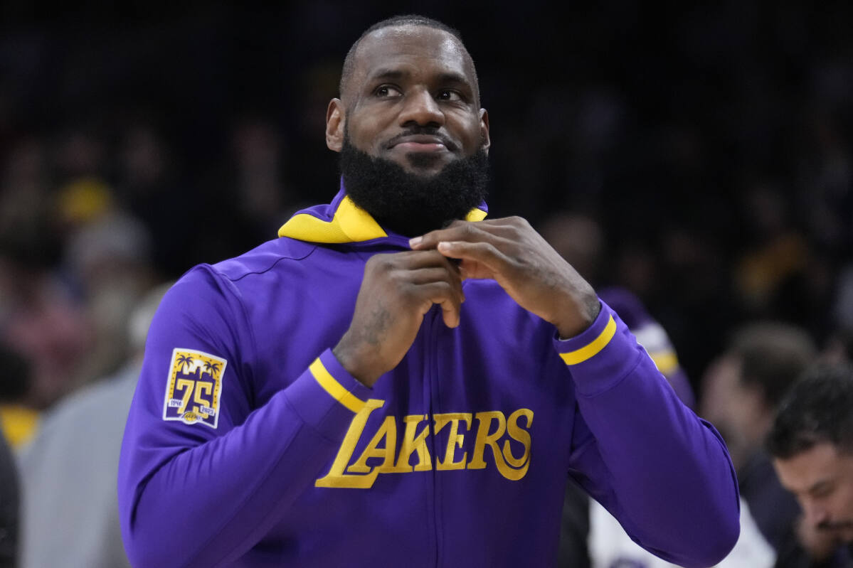 Bulls spoil LeBron's return with 118-108 win over Lakers