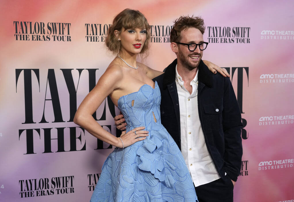 Taylor Swift's Eras tour movie premiere: Celebrity guests - Los