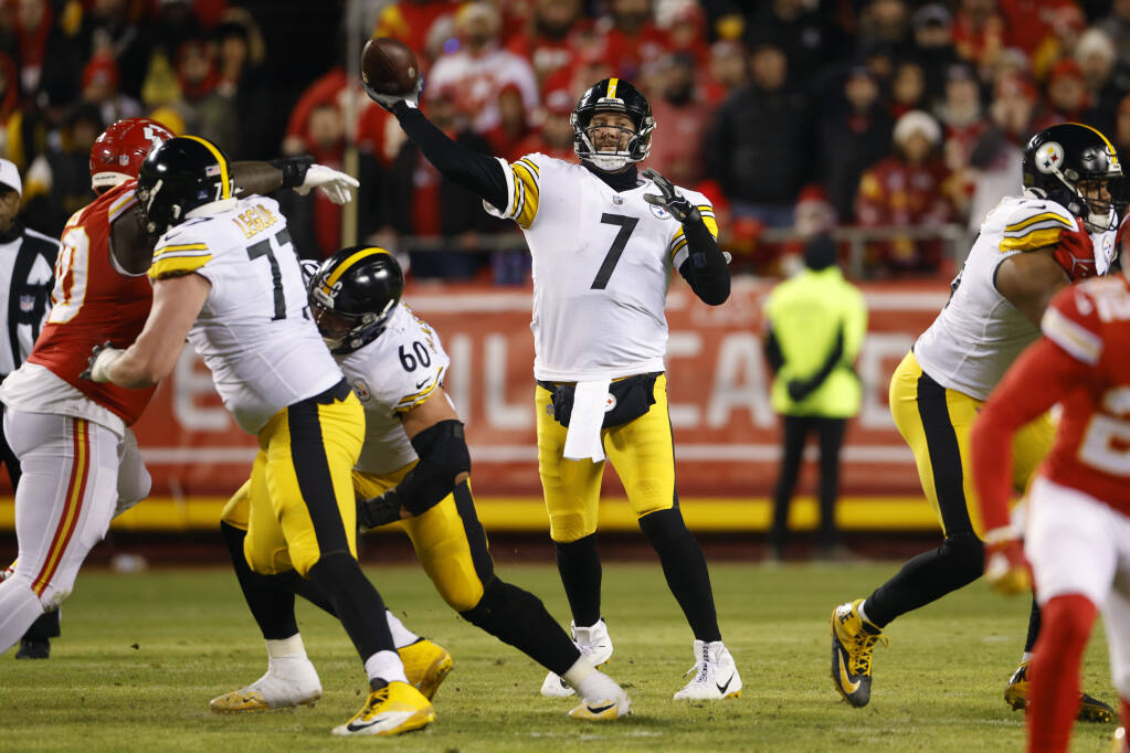 Patrick Mahomes shines as Chiefs beat Steelers in what was likely Ben  Roethlisberger's final game
