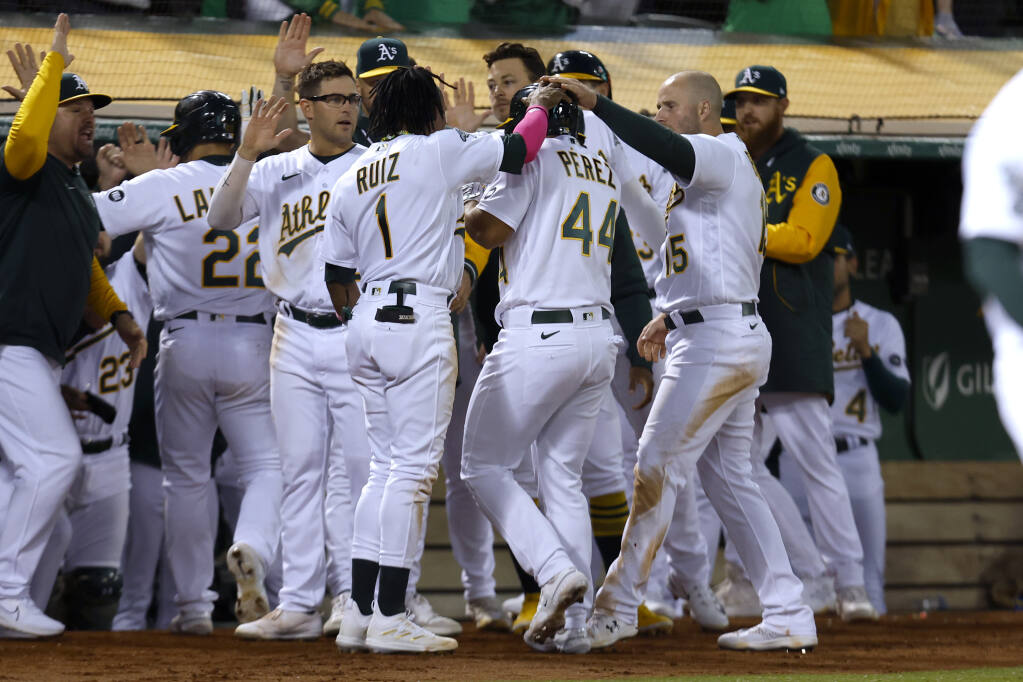 A's beat Rays 2-1 for 7th straight win as fans hold reverse boycott
