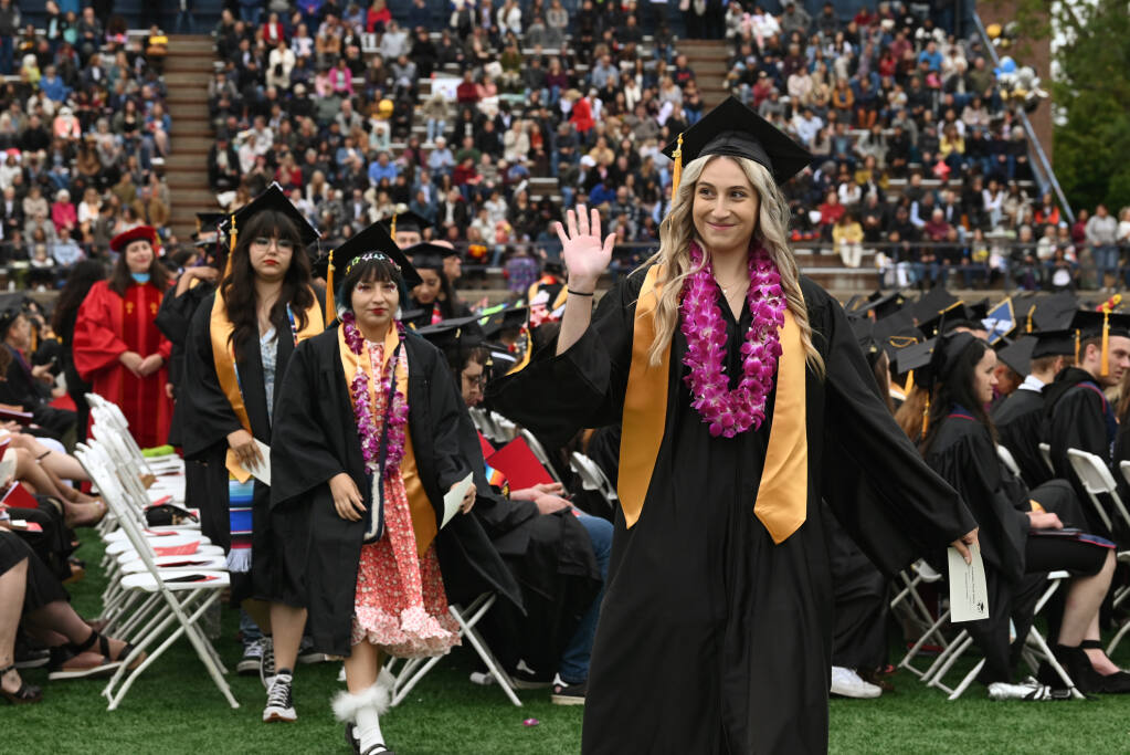 E-L Raza Graduation ::  The University of New Mexico