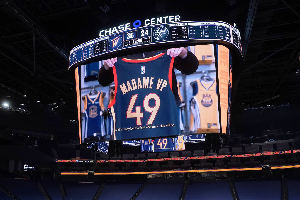 The Warriors' jerseys were a perfect tribute to Oracle Arena
