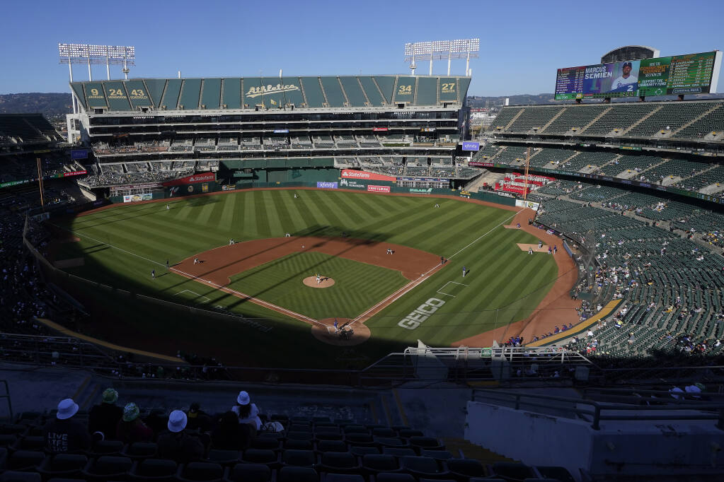 Athletics still pursuing Oakland ballpark with eye on Las Vegas