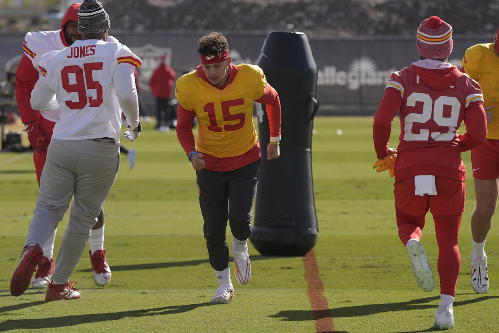 Chiefs and 49ers ramp up practice intensity as Super Bowl