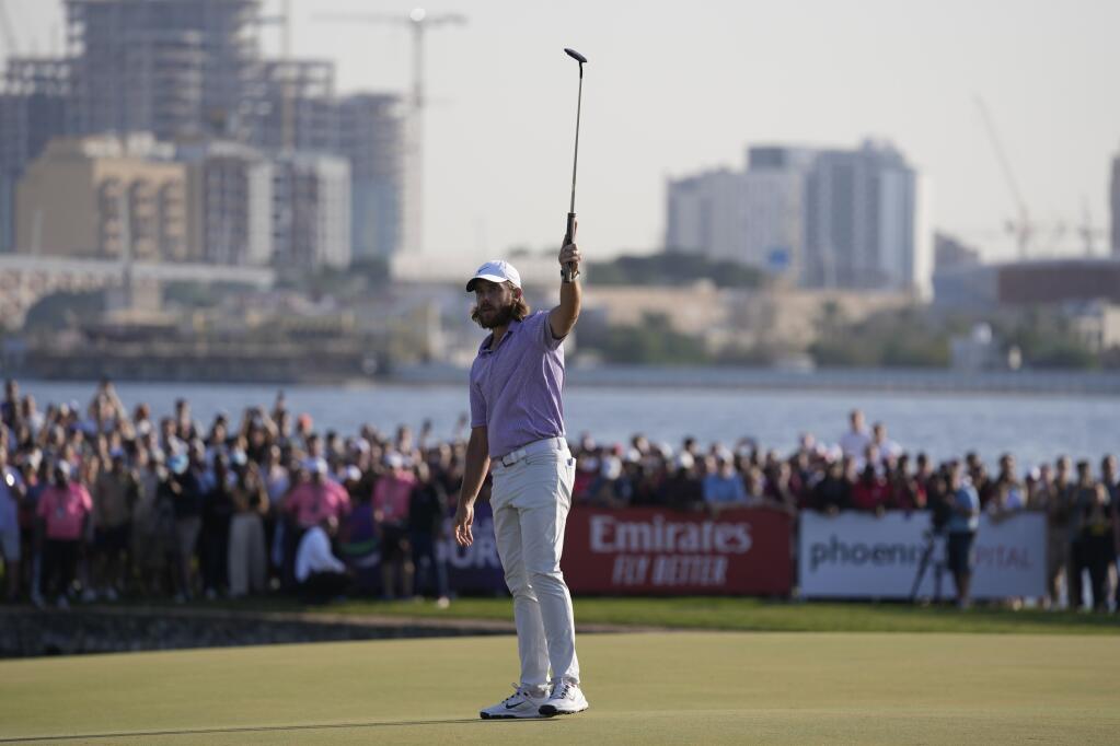 Tommy Fleetwood capitalizes on McIlroy's error on the 18th to win 