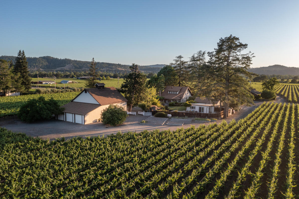 Carano family sells Sonoma County winery for $7.9 million