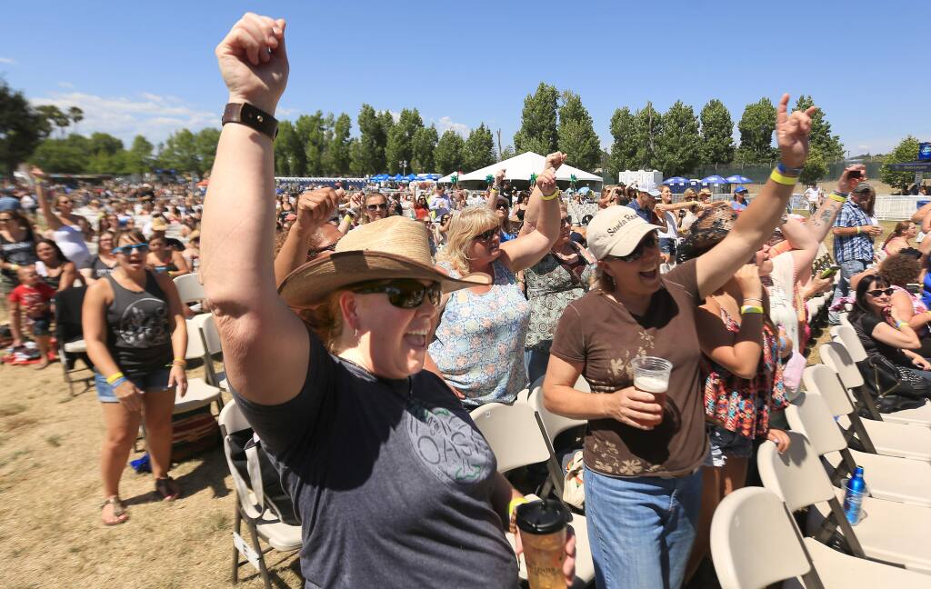 Santa Rosa Country Music Festival: Experience the Ultimate Country Extravaganza!