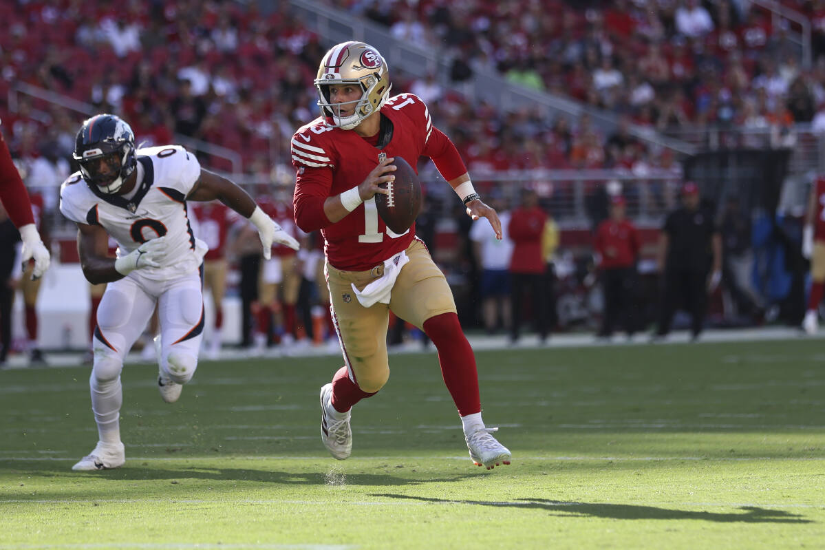 49ers rally late to beat Broncos 21-20