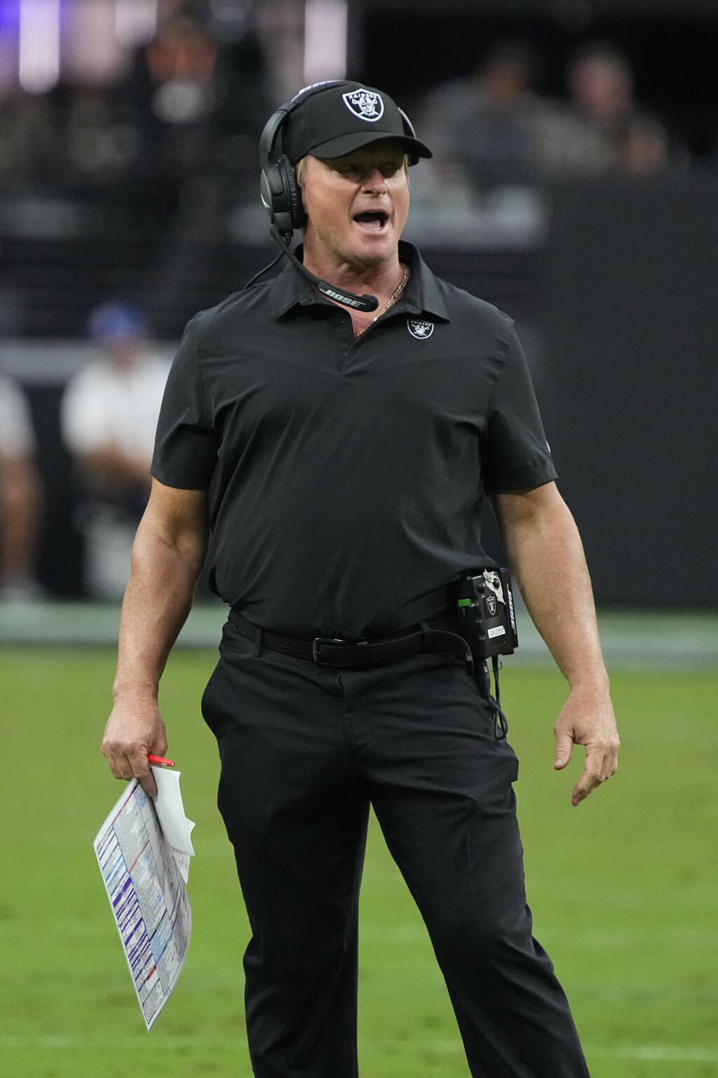 Jon Gruden out as Raiders coach over offensive emails