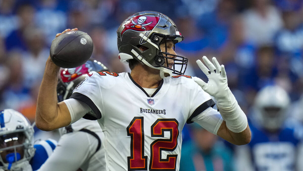 Bucs QB Tom Brady insists he remains focused despite life s ebbs and Bucs QB Tom Brady insists he remains focused despite life s ebbs and