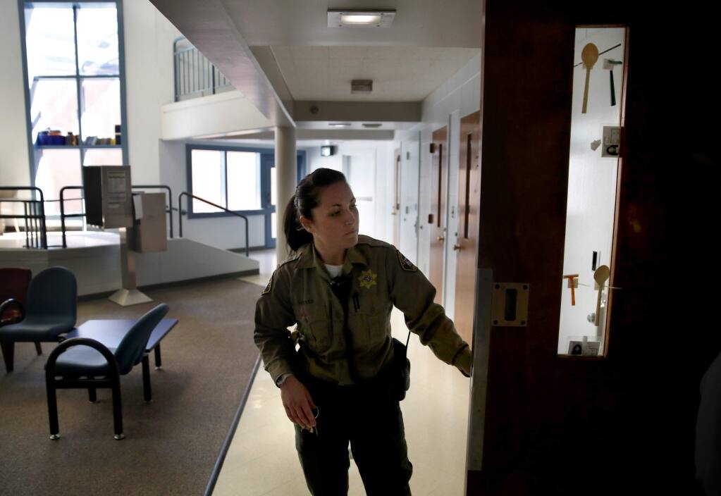 Sonoma County Jail inmates staying longer