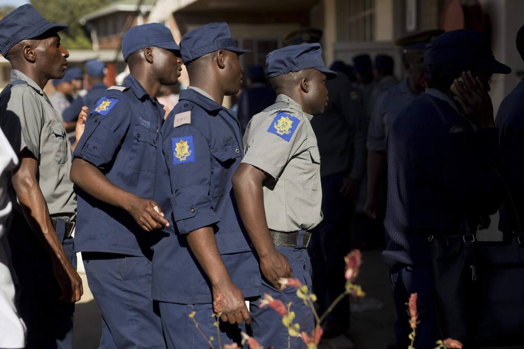 Zimbabwe Polls Close Counting Begins In Pivotal Election