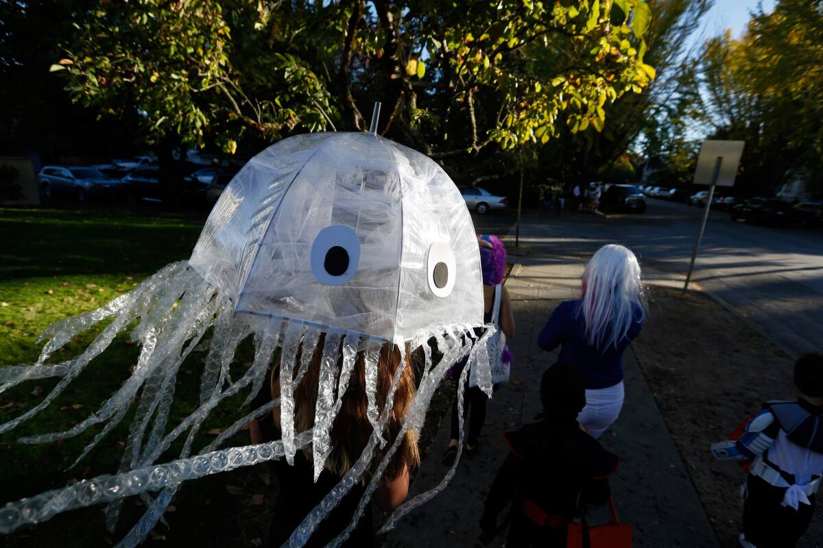 Outdoors Parade Inflatable Walking Scaleph Jelly Jellyfish Puppet