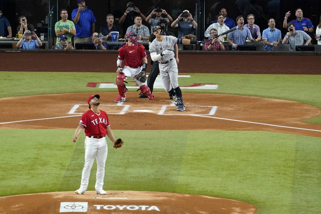 Aaron Judge Hits Homer 62, Passing Roger Maris for AL Record - The New York  Times