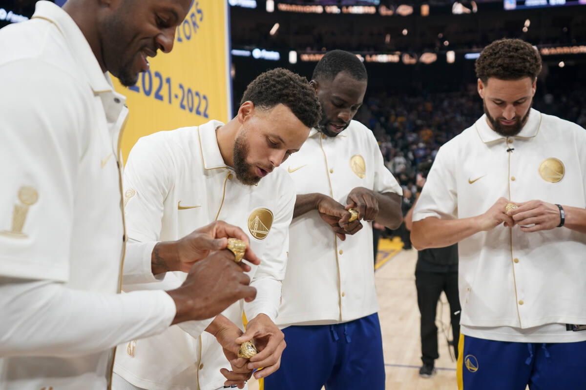 Stephen Curry writes hilarious message to Lonnie Walker after Lakers vs.  Warriors - Silver Screen and Roll