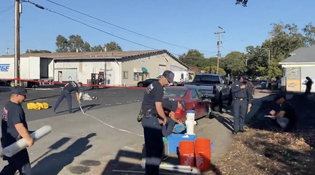 Maxwell Court closed in Santa Rosa due to hazmat incident Maxwell Court closed in Santa Rosa due to hazmat incident