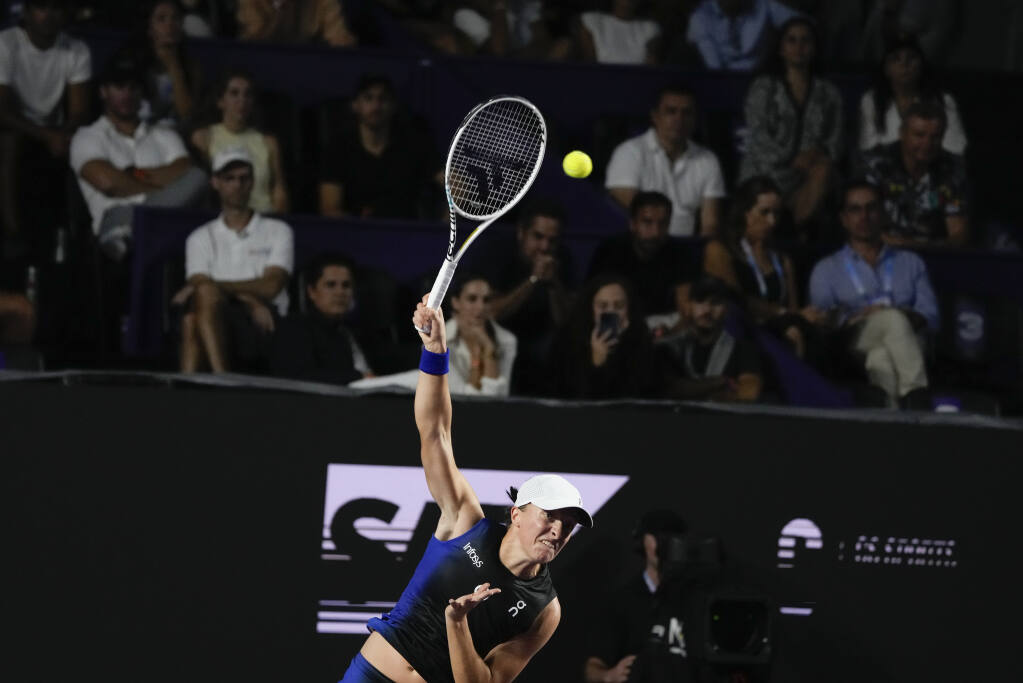 No.2 Swiatek beats No.1 Sabalenka in WTA Finals semis, Sports