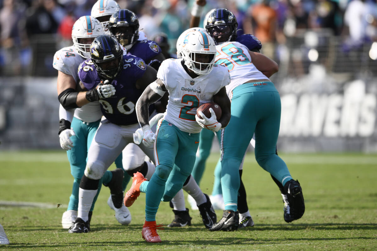 Dolphins rally behind Tua's 6 TD passes to shock Ravens - National