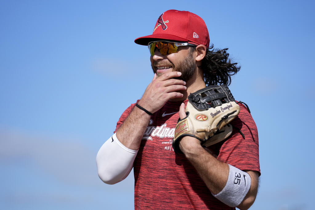 St. Louis Cardinals shortstop Brandon Crawford takes part in a spring training workout Wednesday, Feb. 28, 2024, in Jupiter, Florida. (Jeff Roberson / ASSOCIATED PRESS)