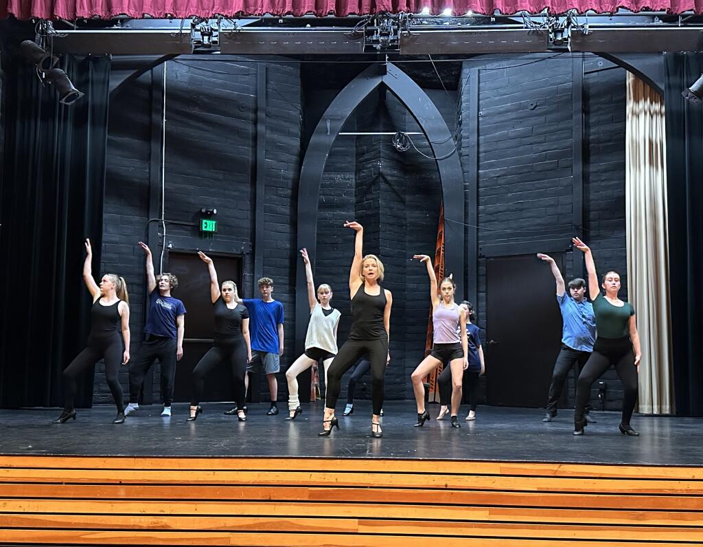 Meredith Patterson leads a master class in dance at Santa Rosa’s Roustabout Theater. (Tiffany Bell)