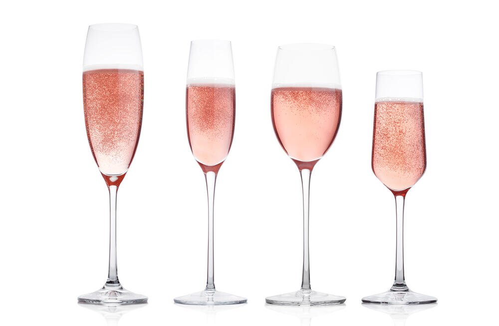 Sipping rosé sparklers is the perfect way to celebrate Mother’s Day. (DenisMArt / Shutterstock)