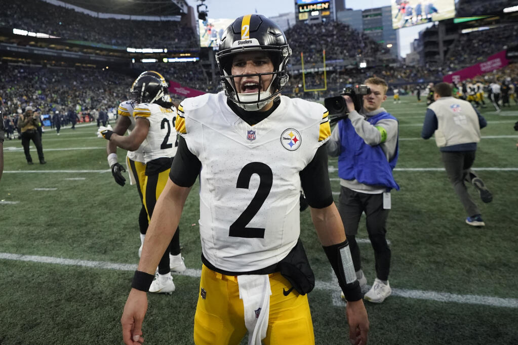 Pittsburgh Steelers quarterback Mason Rudolph (2) leaves the field after beating the Seattle Seahawks in an NFL football game Sunday, Dec. 31, 2023, in Seattle. The Steelers won 30-23. (AP Photo/Lindsey Wasson)