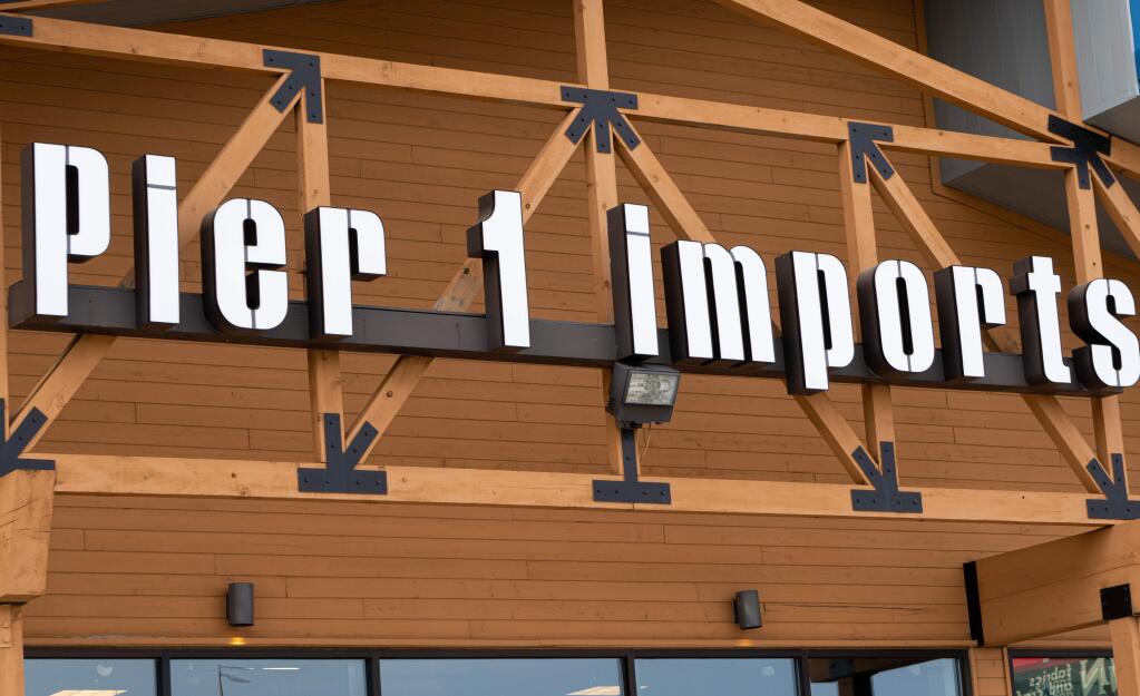 Pier 1 Imports store in Fargo, North Dakota, on June 28, 2019 (Ken Wolter / Shutterstock)