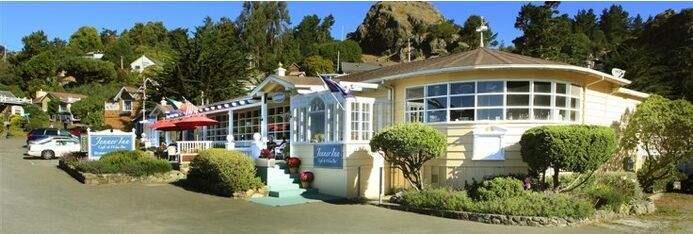 The historic Jenner Inn on the Sonoma County coast (Jenner Inn website)