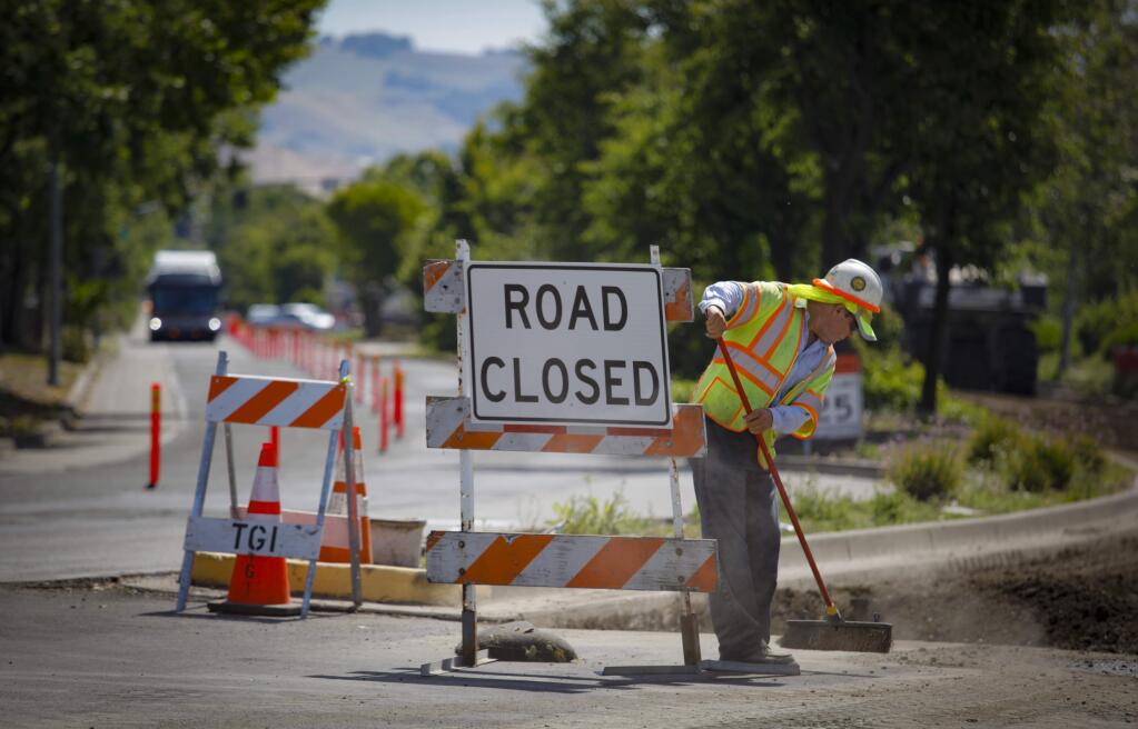Petaluma, CA, USA._Monday, June 10, 2019. Road work continues on Sonoma Mountain Road. (CRISSY PASCUAL/ARGUS-COURIER STAFF)